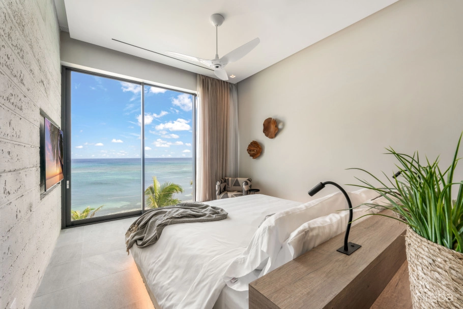 Bella Rocca, East End Luxury Villa