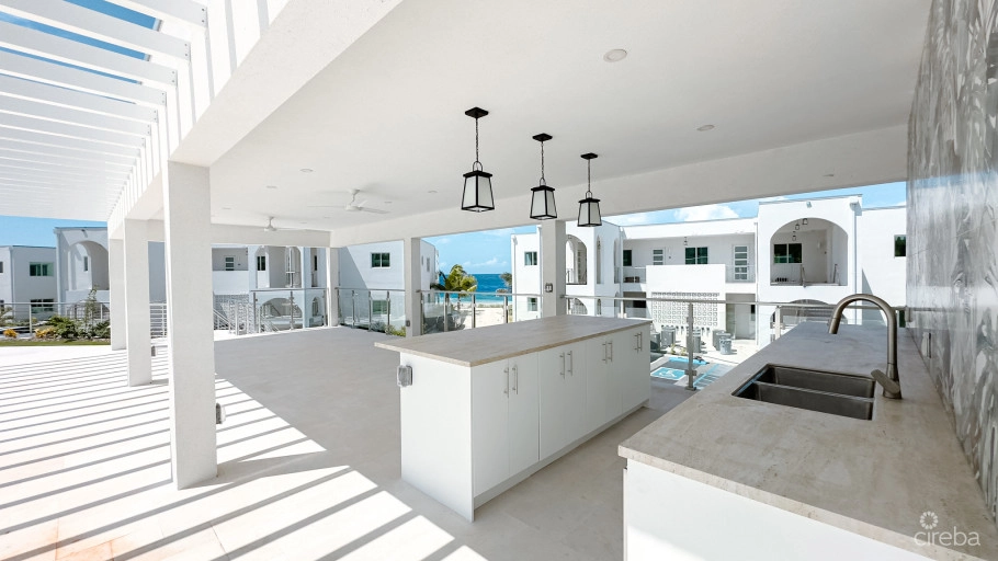 Sunset Point End Unit West Bay