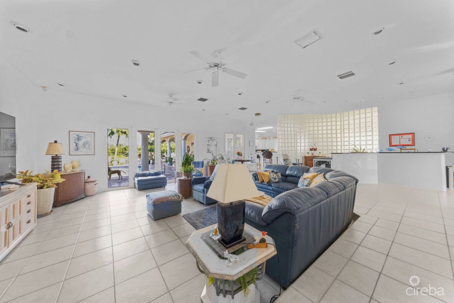 Timeless Palm Island Circle Estate