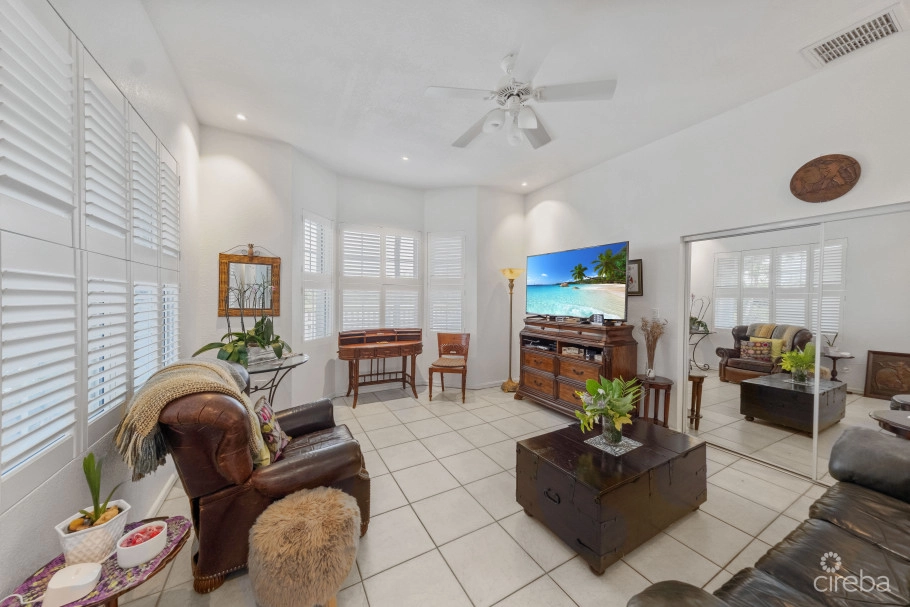 Timeless Palm Island Circle Estate