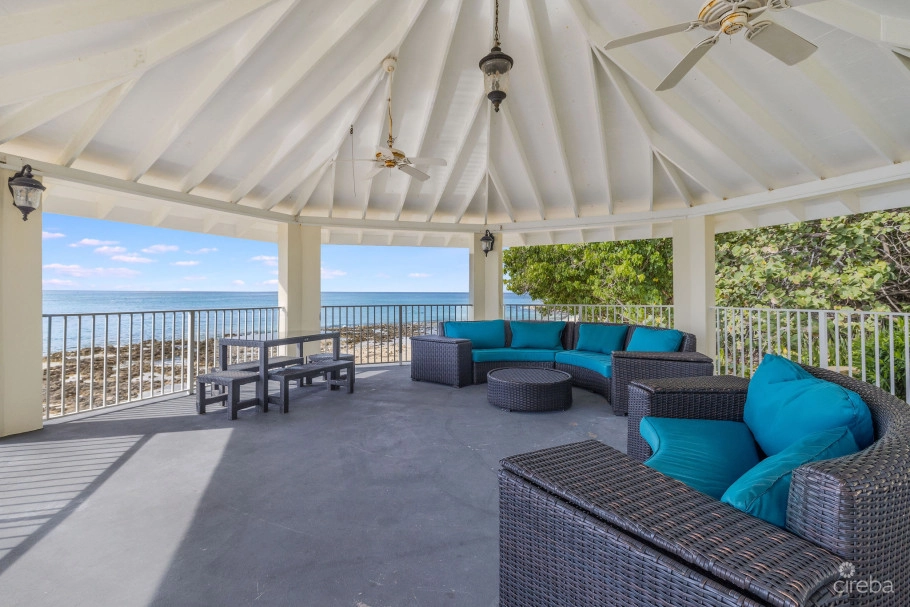Poinsettia Ocean Front A3