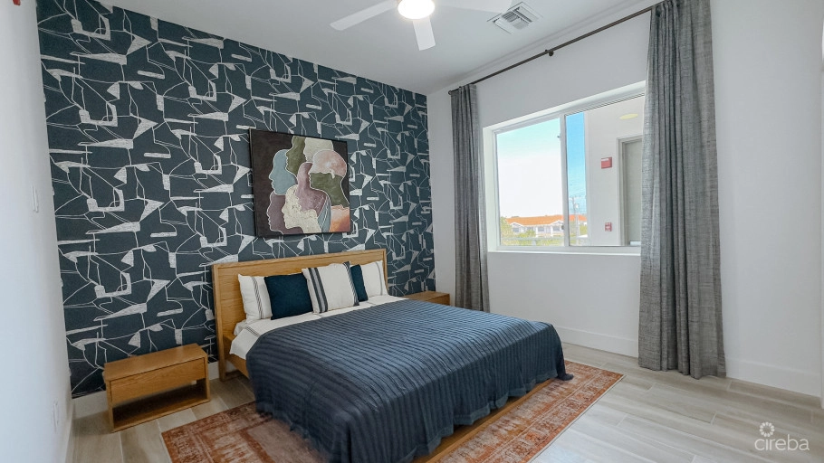 Sunset Point End Unit West Bay