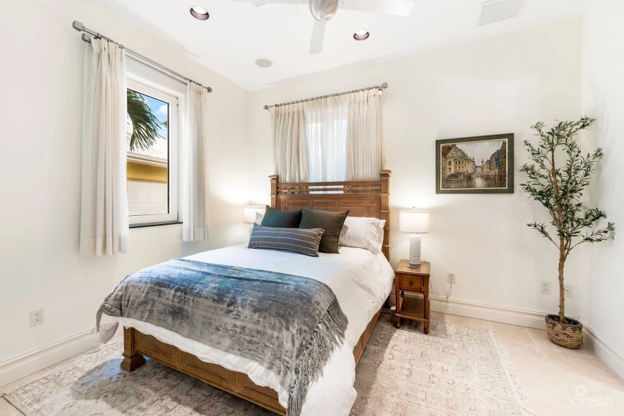 Villa Gabrielle Luxury Oceanfront Estate