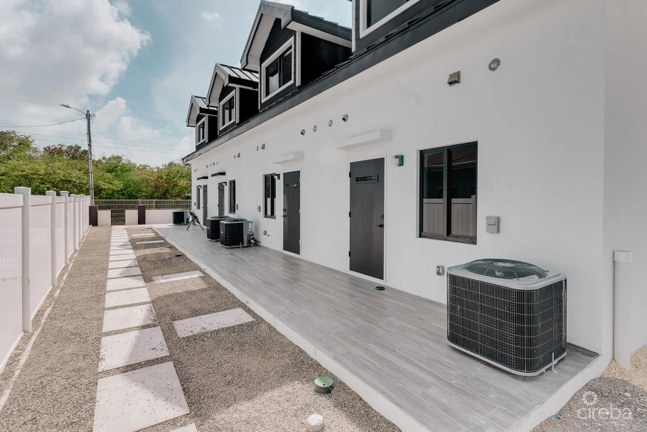 Kingsley Townhomes 2 Bed Plus Den Unit 2.
