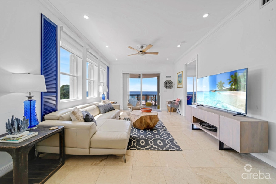 Kisha 105 | 2bdrm Waterfront Walkout  -coastal Chic Corner Unit