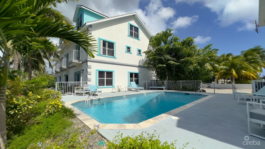 Coastal Escape Waterfront Townhouse