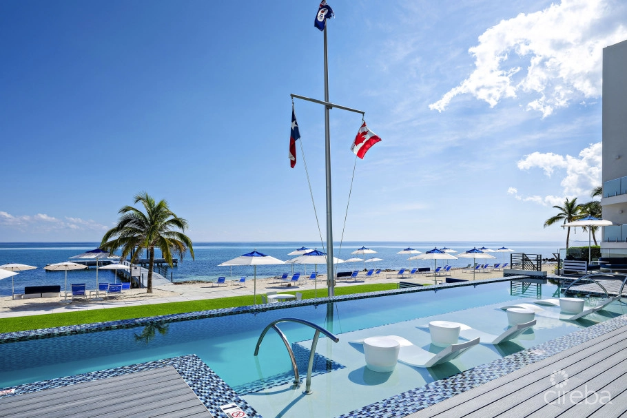 Rum Point Club 305