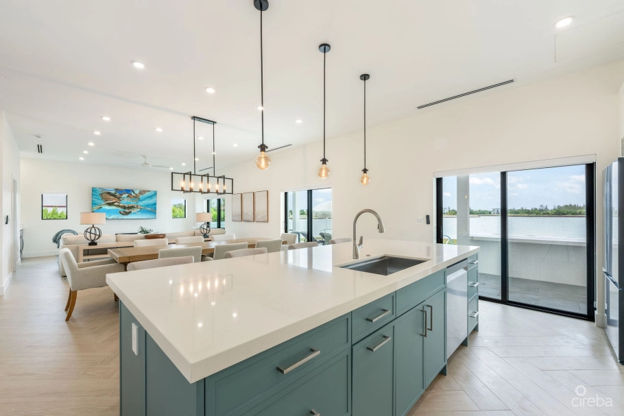 Auburn Bay 3, Canal Front Home