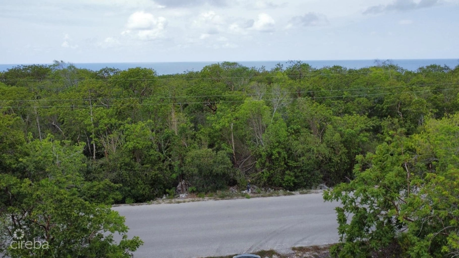 Capt Mabry Dr  Cayman Brac  Bluff Oversized Parcel