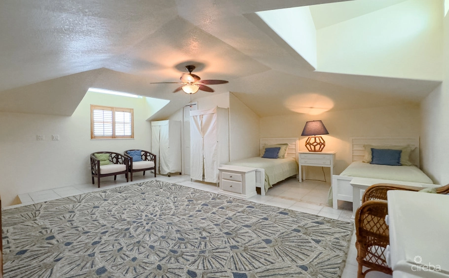 Little Cayman Beachfront Home With Pool