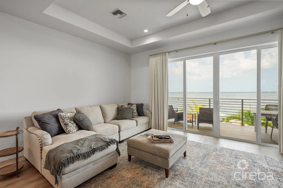 Ocean Crest #21,  Luxury Waterfront Town Home W/dock