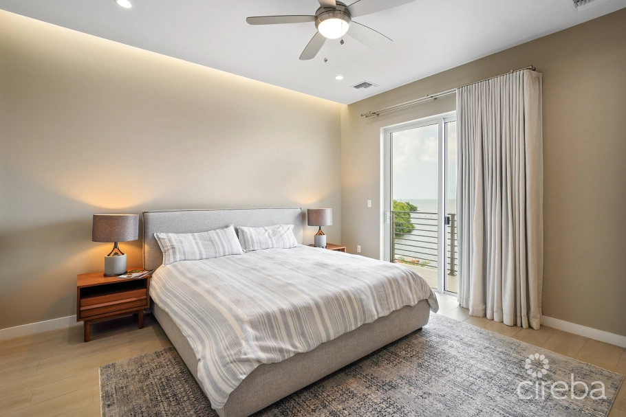 Ocean Crest #21,  Luxury Waterfront Town Home W/dock