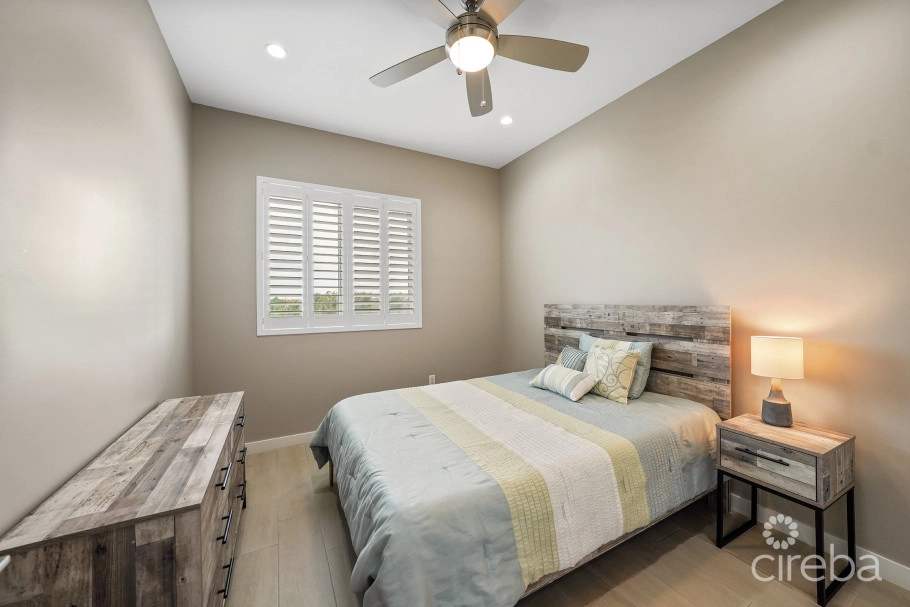 Ocean Crest #21,  Luxury Waterfront Town Home W/dock