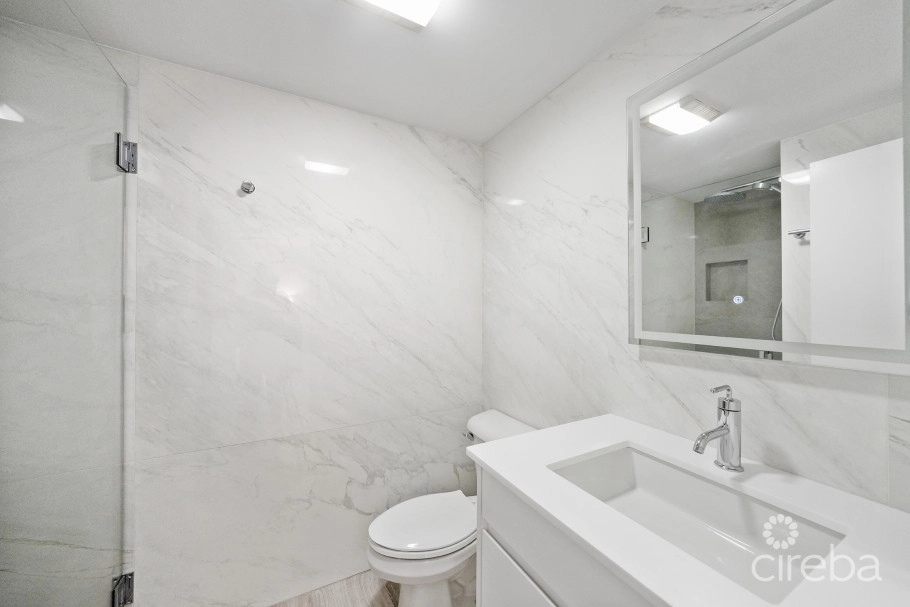 Reduced! Turnberry  East #3 , Crystal Harbour