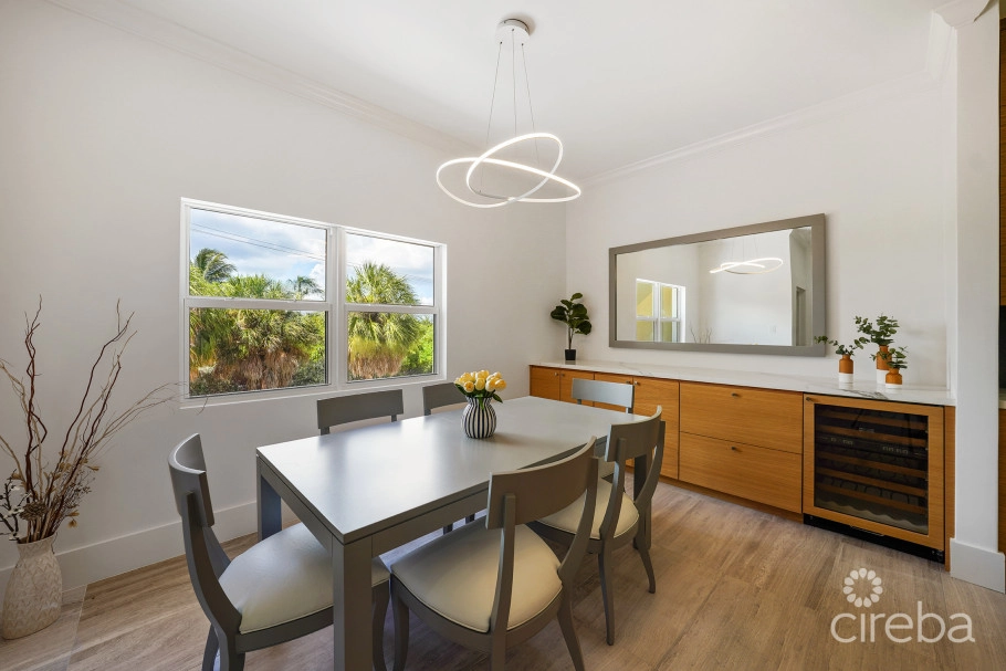 Reduced! Turnberry  East #3 , Crystal Harbour