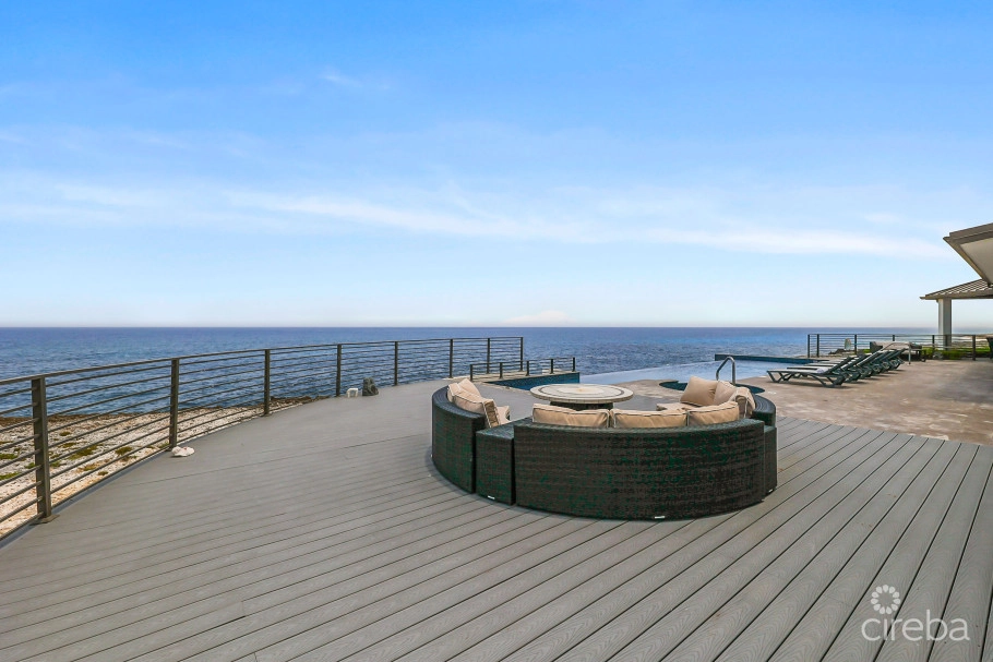 Bella Vista-luxury Panoramic Oceanfront 5 Bedroom Estate