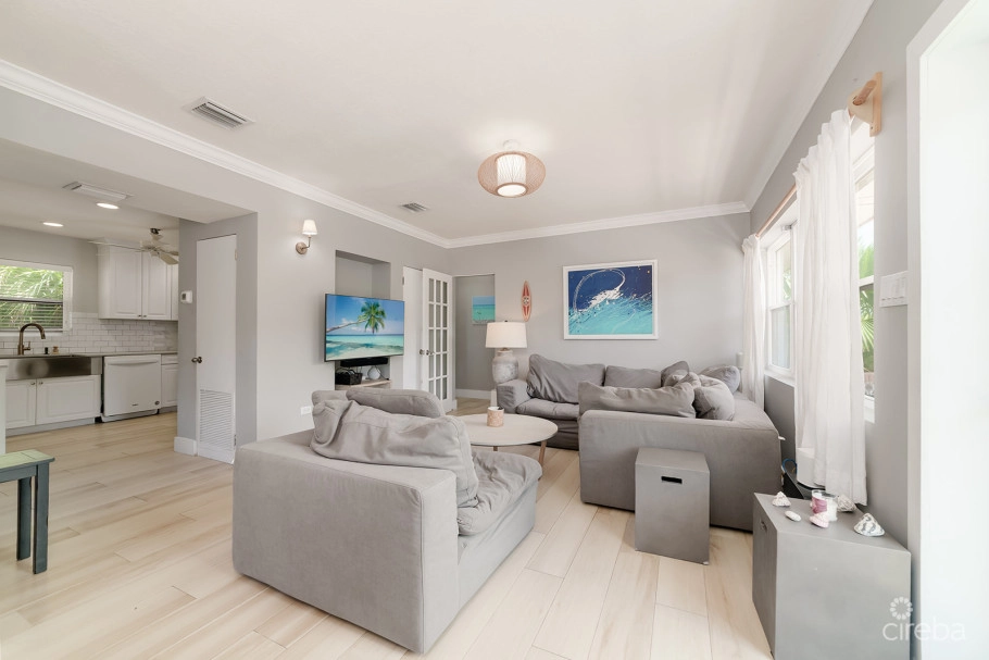 Winterhaven Beachfront 3 Bed