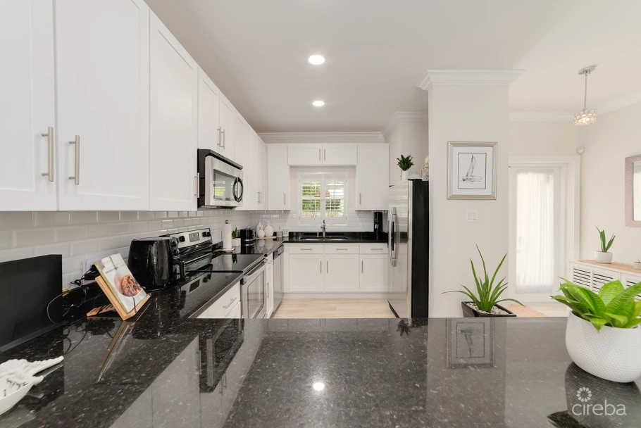 Conch Point Gardens