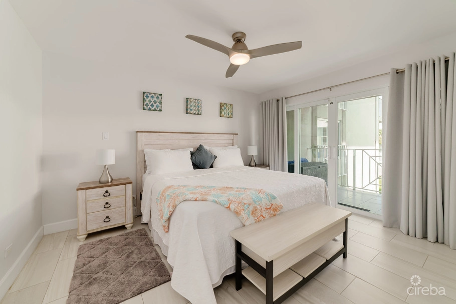 Sunset Cove Renovated 2 Bedroom