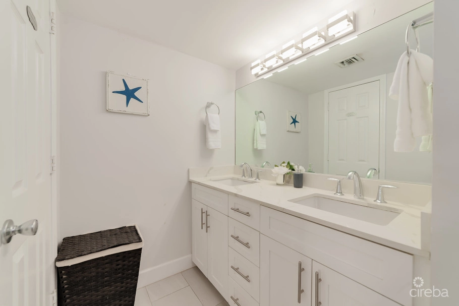 Sunset Cove Renovated 2 Bedroom