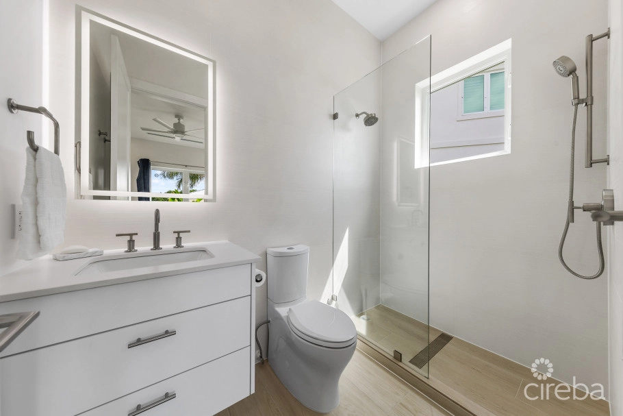 Oceans 9  Villa 7  West Bay Luxury Beachview Detached Home
