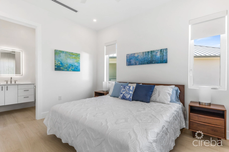 Oceans 9  Villa 7  West Bay Luxury Beachview Detached Home