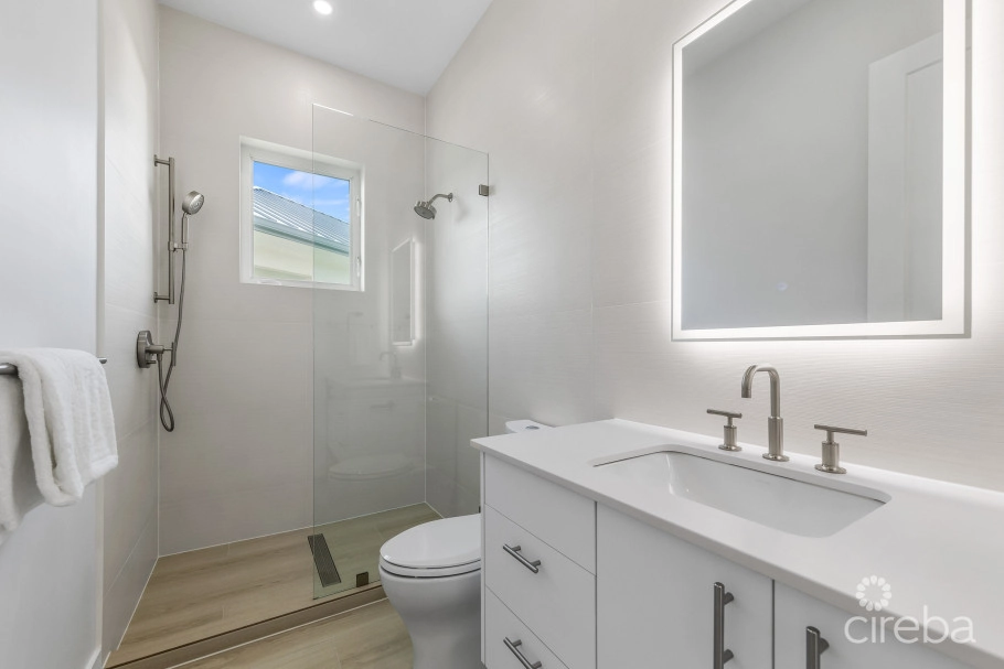 Oceans 9  Villa 7  West Bay Luxury Beachview Detached Home