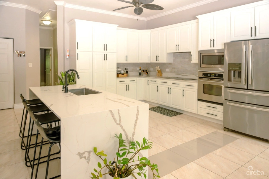 4 Bedroom Beautiful Family Home In Savannah
