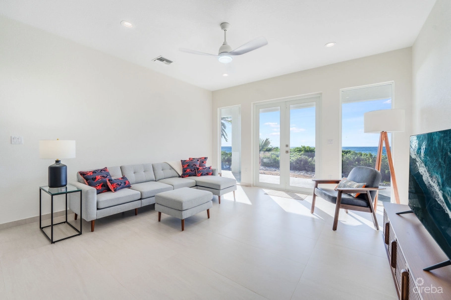 Southside Seafront Villa