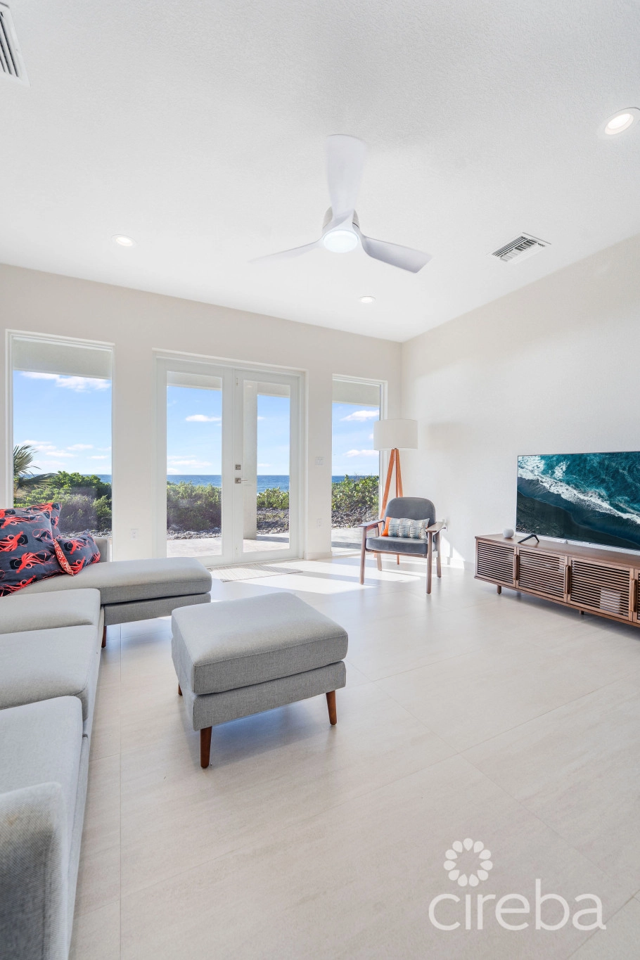 Southside Seafront Villa
