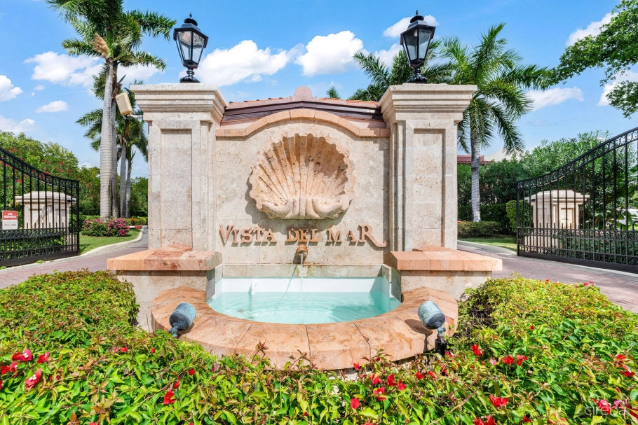 4 Bed Canal Front Villa - Vista Del Mar