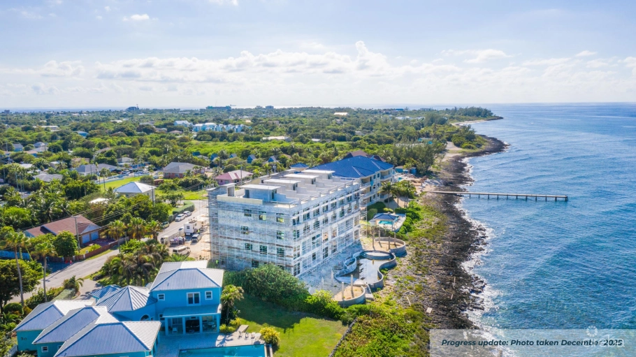 Waves 1, Oceanfront End Unit