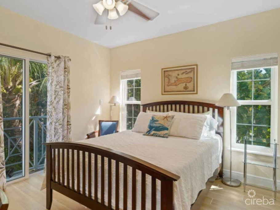 4 Bed Ocean Front In Savannah