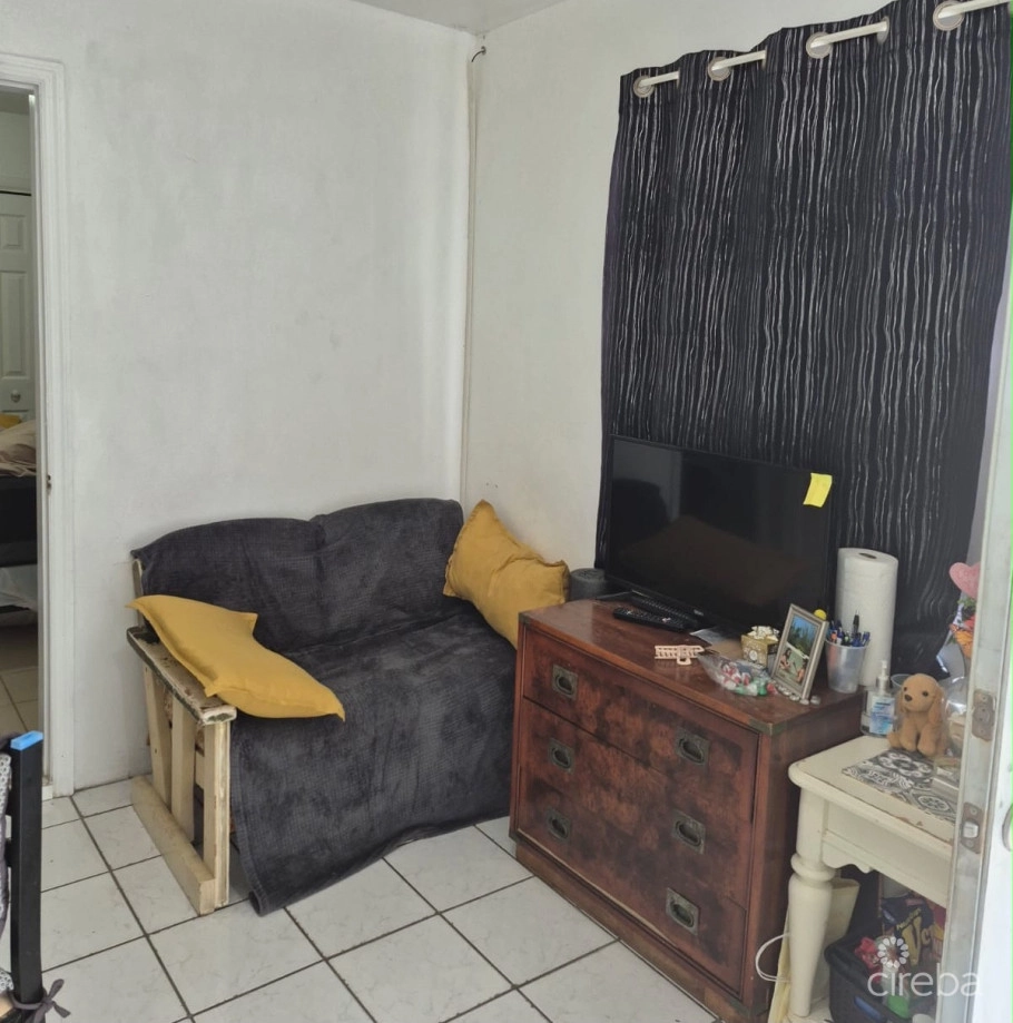 221 Anthony Dr