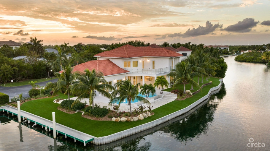 Vista Del Mar | A Reimagined Waterfront Estate