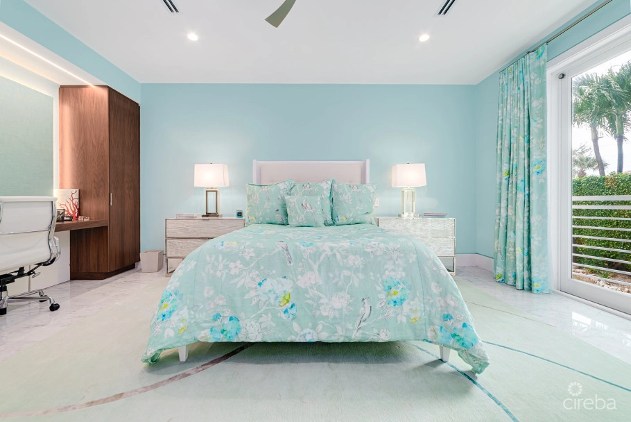 Luxury Seven Mile Beach Condo - Mandalay Unit One