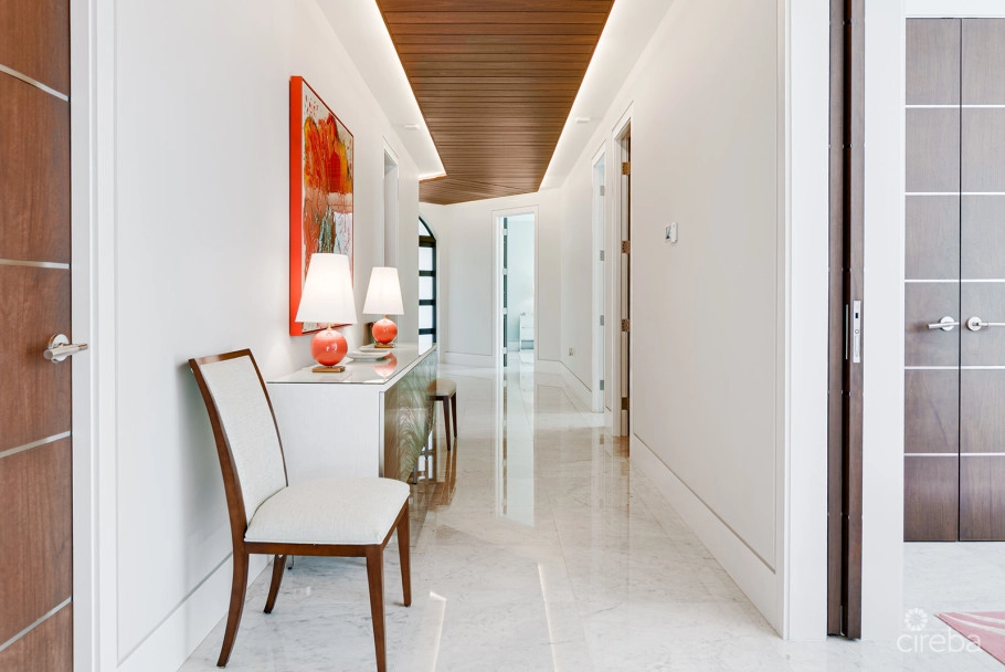 Luxury Seven Mile Beach Condo - Mandalay Unit One