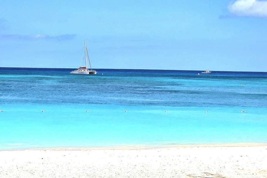Villas Of The Galleon Condo Seven Mile Beach