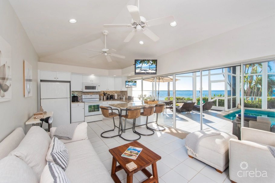 Pools Of The Kai - Beachfront Oasis In Rum Point