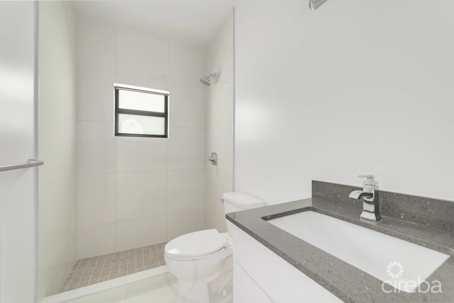 Brand New 3-bedroom Home In Hyre View