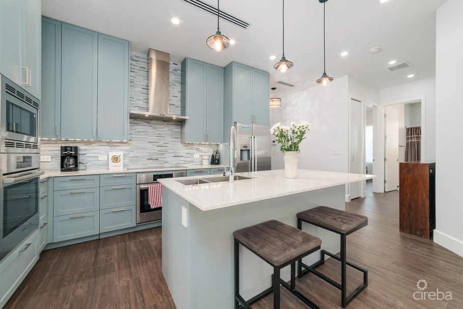 #201 Cypress Pointe North - Canal Front Condo