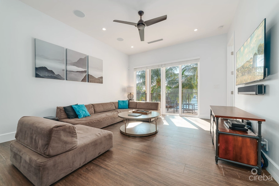 #201 Cypress Pointe North - Canal Front Condo