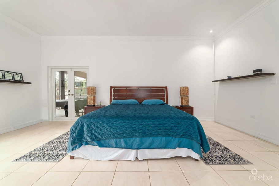 3 Bed Midway Close Family Home