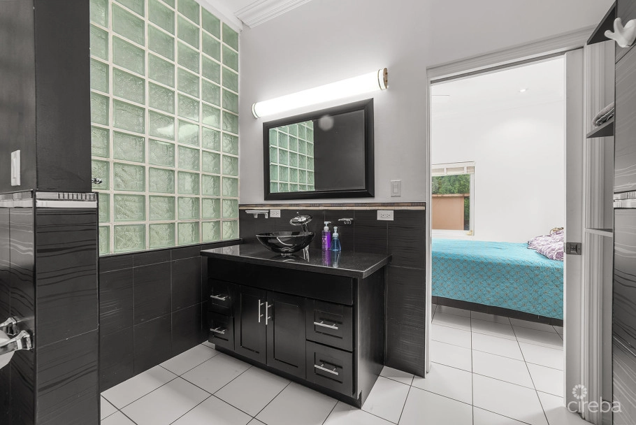 3 Bed Midway Close Family Home