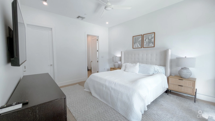 Aura 3 Bed Corner Condo