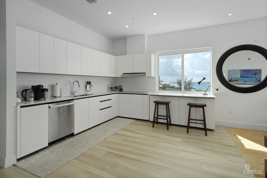 Sunset Point - Signature Penthouse With Vendor Financing!