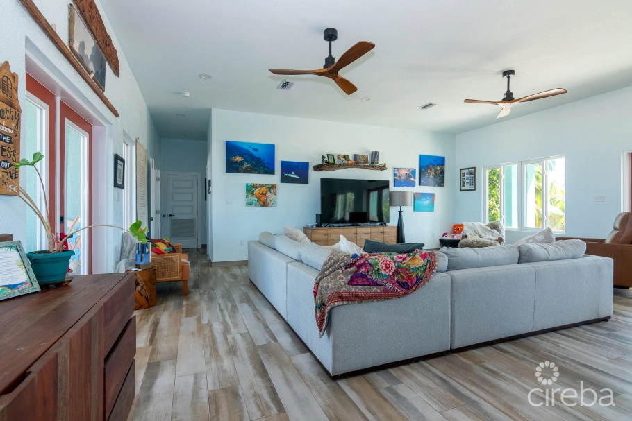 Rock Road Ocean Front Home