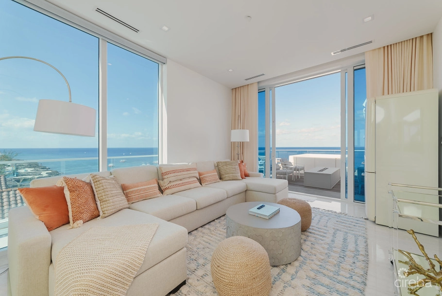 Fin Penthouse 29