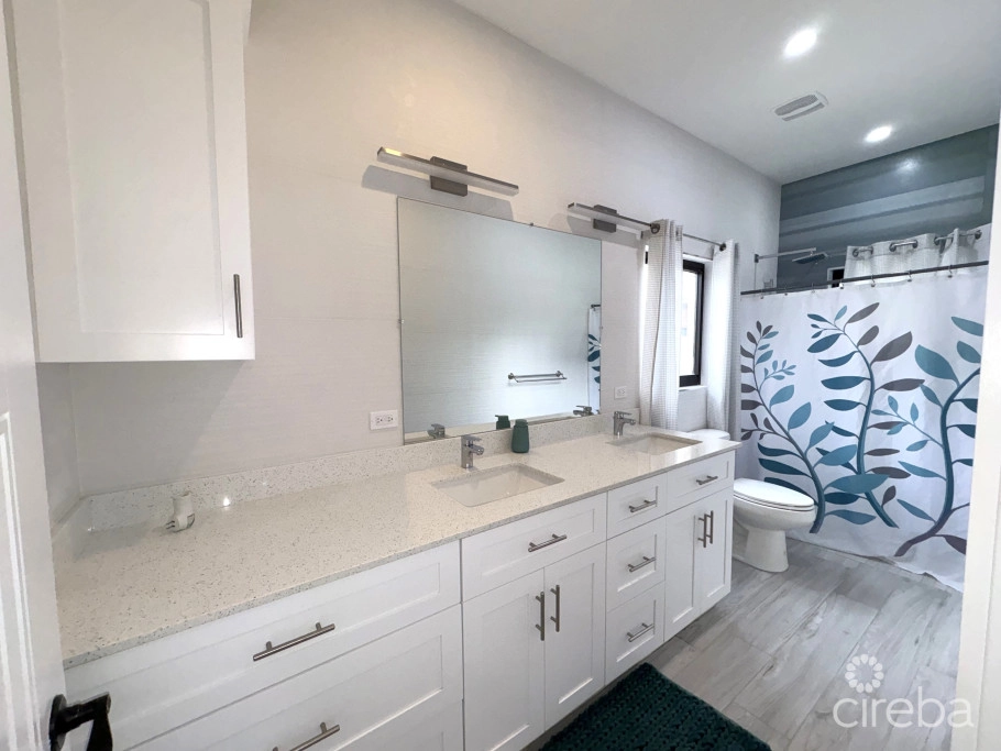 Lower Valley Duplex