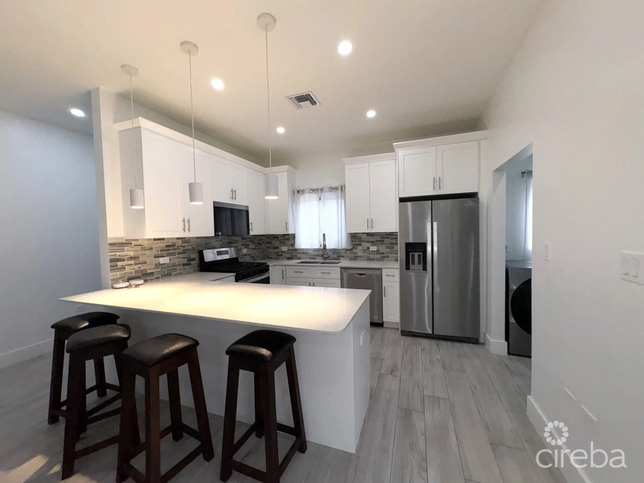 Lower Valley Duplex